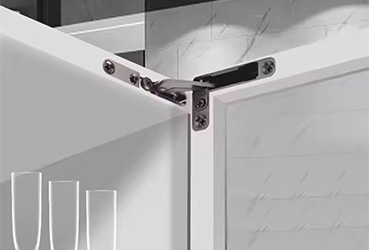 Cabinet Hinges