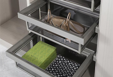 Luxurious Wardrobe Storage System