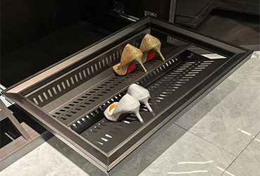 Luxurious Wardrobe Storage System