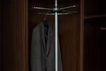 Luxurious Wardrobe Storage System