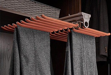 Luxurious Wardrobe Storage System