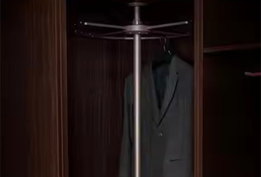 Luxurious Wardrobe Storage System