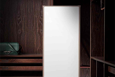 Luxurious Wardrobe Storage System