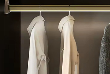 Luxurious Wardrobe Storage System